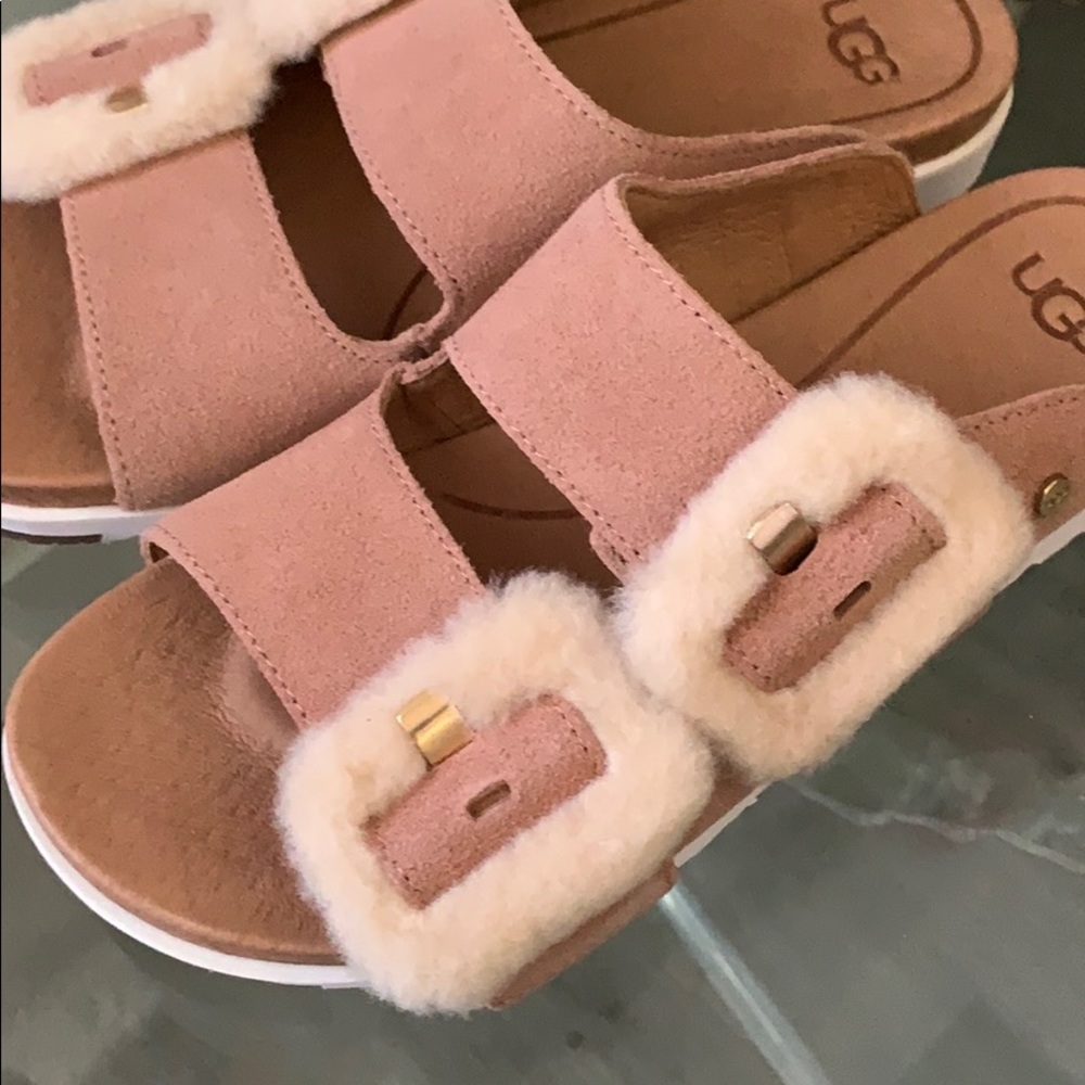 ‼️NEW UGG FLUFF INDIO - Picture 6 of 8